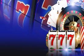 Bingo ကတ်ပြားပေါ် ဂဏန်းများ တိုက်ဆိုင်စစ်ဆေးနေသည်